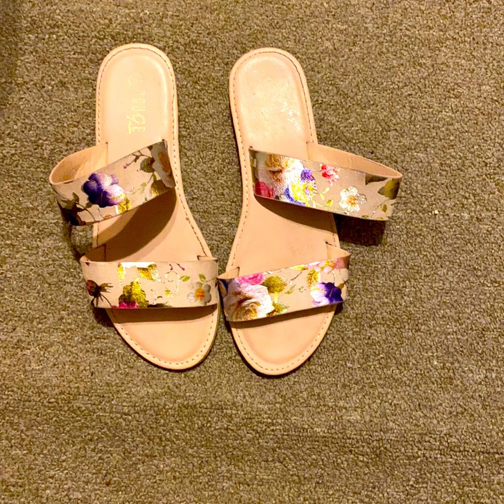 Sandal